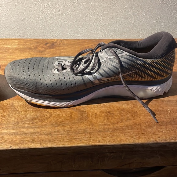 Saucony Guide13 - Picture 4 of 5